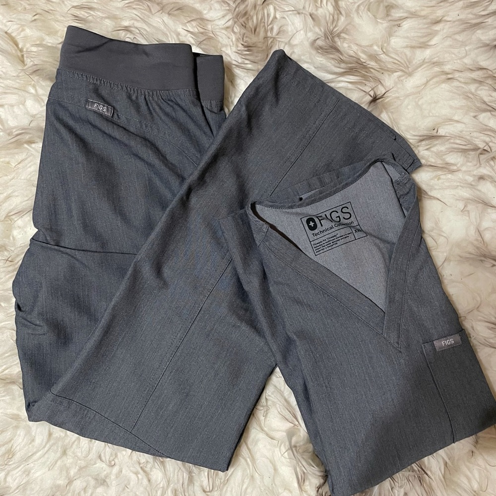 XXS FIGS SCRUBS SET